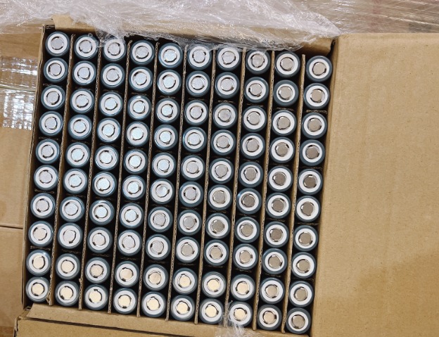 LG INR18650-M29 cells, detail